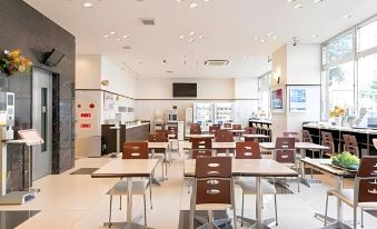 3. Toyoko I..