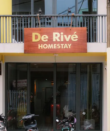 De Rive Homestay Отели рядом с достопримечательностью «Cai Rang Floating Market»
