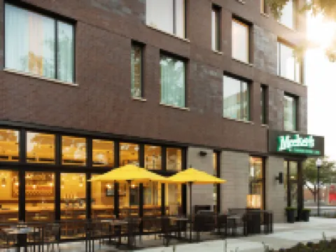 希爾頓逸林酒店-格里利林肯公園 格里利酒店