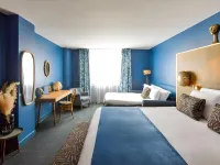 Hotel Indigo BORDEAUX CENTRE CHARTRONS by IHG Hotels near Chartrons Tram Stop