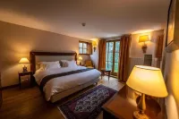 Auberge Saint Walfrid Hôtel Restaurant & Spa Hotels in Saargemund