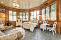 Magical Secluded Hideaway on a French Country Estate with Tranquil Creek & Ponds - Homestays