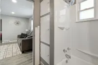 The Pinny City Suite