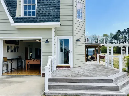 Eastern NC Country Estate~ Panoramic Water Views~ Stunning Sunsets~ Mini-Resort