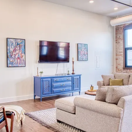 Luxurious Downtown Owosso Loft