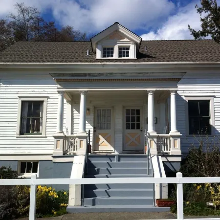 Point Robinson Lighthouse - Keeper's Quarters B