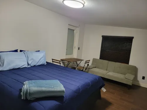 Studio close to airport, mall, beach, museum and much more