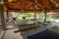 Koa Resort 5i-updated 3BR, Pool, Tennis, Hot Tub, Zoned AC, Sleeps 9, pool view