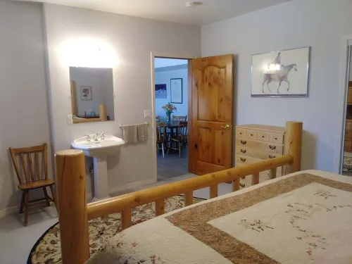 Spacious Quiet Country Home With Stunning Views from Private Patio