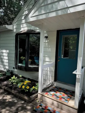 Wayzata Colorful Home w/ Office!