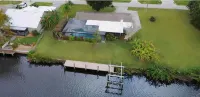 River Ranch luxury waterfront home w/ pool & dock : boater, family, pet paradise