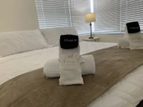 Cozy 1 Bedroom Getaway • Walk to Clearwater Beach