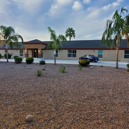 Double Eagle Villa with pool and pickleball close to Scottsdale!