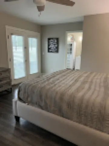 Lovely 4 bedroom home with pool and extras!