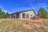 House - Southern Hills Serene Getaway Hotel dekat Jewel Cave National Monument