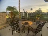 Golf Course Oasis, Pool, Spa, Games, Walk to Festivals, Pet Friendly.