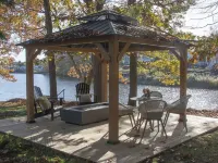 Waterfront Holiday Vacation Villa New England - 2 min from Ocean W/ fireplace Hotels in New London