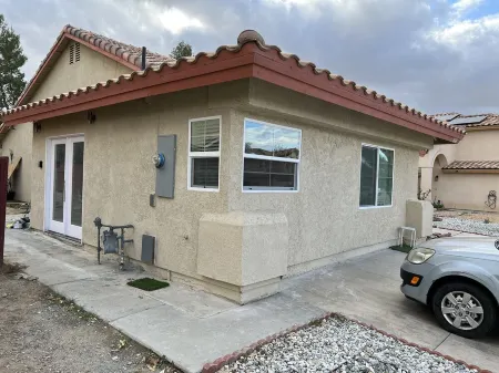 Bright Modern Apartment