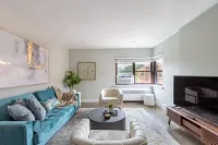 ✨Chic|Luxurious|2BR|Trendy|Evanston Next To Beach✨ Hotels in Evanston