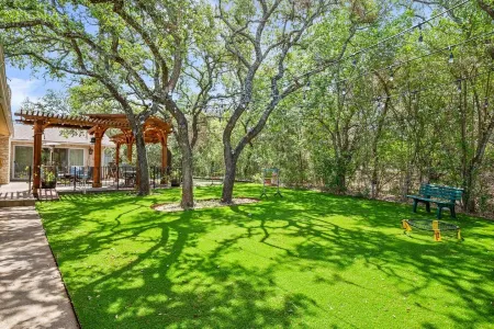 Peaceful Retreat near Lake Travis & Volente