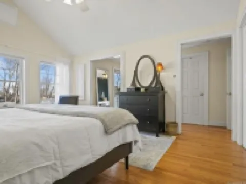 Charming beach home, complete with pool & cozy guest house! Hotels in Clinton