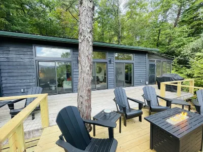 Peaceful Mountain Getaway