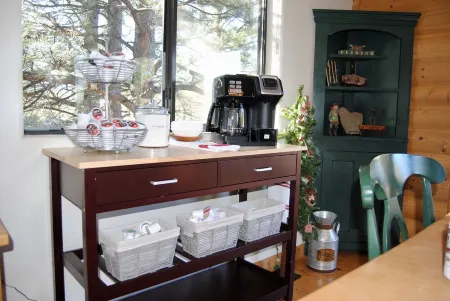 Welcome home! Your base for Zion, Bryce, Duck Creek