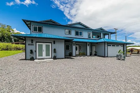 Modern 2 bedrooms apt. - Seashell One Отели рядом с достопримечательностью «Зоопарк Панаева Рейнфорест»