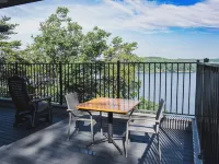 One of a Kind! Stunning Treetop Mansion on Smith Lake - Sleeps 22! 温斯頓縣酒店