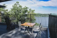 New! Stunning Treetop Mansion on Smith Lake - Sleeps 22!