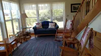 Ferndale BluffHouse --  Farm House sleeps 9; 10 acre former dairy Hotels in Ferndale