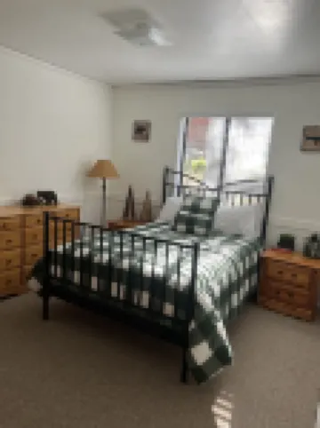 Cozy Wrightwood Home Away From Home-Walk to Town Near Mtn High Ski Resort