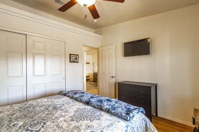 Havasu house near lake and golf course