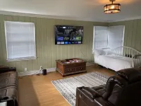 Newly Remodeled Home in Dalton’s Historic District -5mins from I-75 Các khách sạn gần Dalton State College