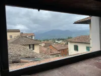 Historic Centre Charming Apartment with Terrace and BBQ Hotels in Barga