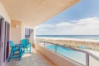 Luxurious 2nd floor beachfront condo w wrap-around balcony @ The Enclave - Private Pools