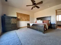 Heated Pool.Panoramic Views•4 Bed 2.5 Ba•Central Location - balcony