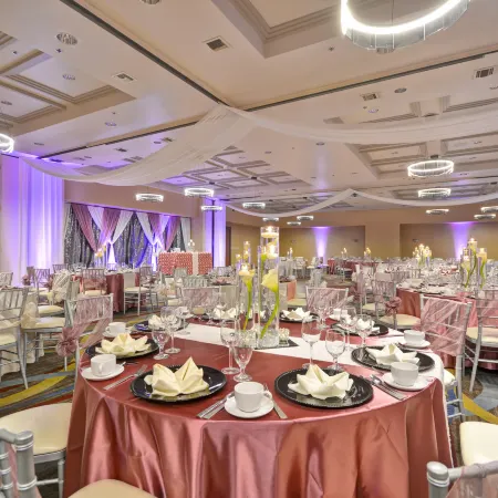 DoubleTree by Hilton Phoenix North