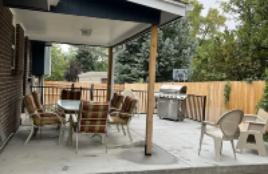 Huge Family Retreat w/Game Room & Movie Theater