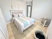 Dream Catcher, Where Your Dreams Come True! Beachy Waterfront Villa Heated Pool