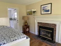 Spacious deck with amazing view, neighborhood path to Skaket Beach, game room