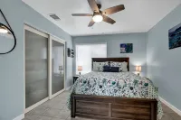 Canyon Lake condo, a short drive to New Braunfels, boat & trailer parking