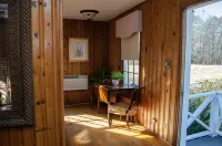 "The Cottage" at Glen Mary