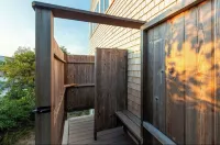 New Listing!!  Panoramic Bay Views!