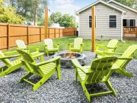 7 Mins to the Beach! Fire Pit, BBQ, Games, Fully Equipped Kitchen & Beach Gear Hotels in Colonial Beach