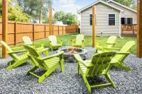 7 Mins to the Beach! Fire Pit, BBQ, Games, Fully Equipped Kitchen & Beach Gear