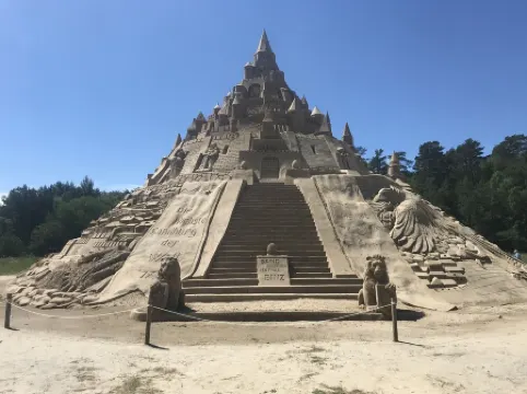 300 m to the white sandy beach, 150 m² living space, 3 bedrooms, 1 living room