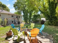 Peaceful & Beautiful Near Sightseeing, Mountains, & Fun!  Spacious Family Fave! 바운티풀 호텔