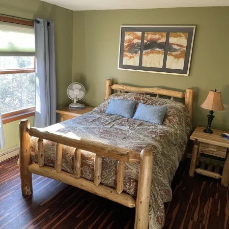 Ski condo close to multiple resorts