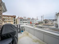 Perfect location!!! Dog friendly townhome in the heart of Stone Harbor Hotels in Stone Harbor